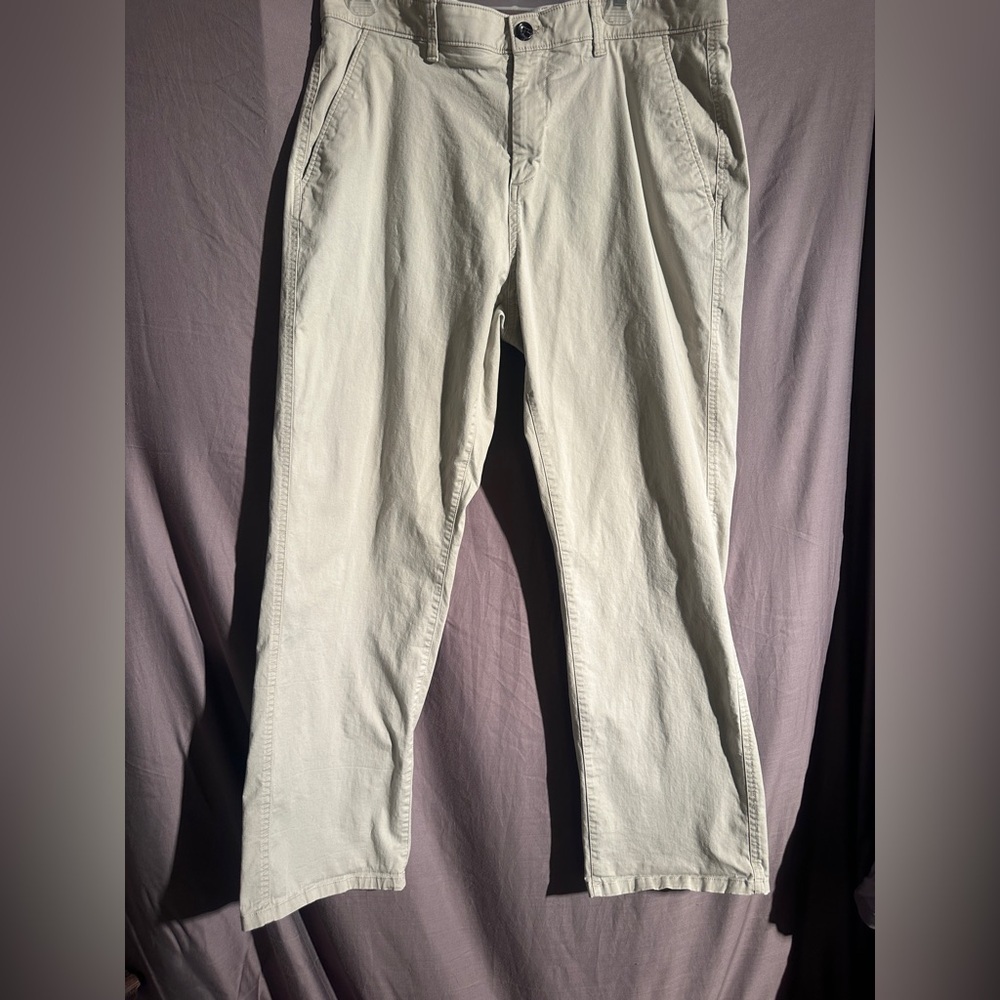 Crown & Ivy Men’s Khaki Chinos 34x30 Stretch Straight Leg Pants